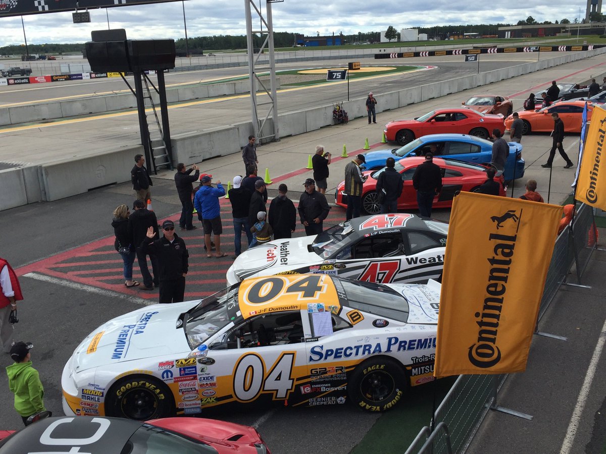DumoulinDC's tweet photo. #Superautoshow @icarxp @guideauto @jf_dumoulin @DumoulinLP @weathertechca @GroupeBellemare @spectrapremium #NPS https://t.co/wu1JDXDa71