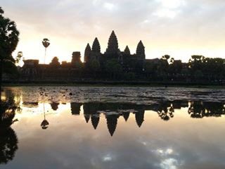 RotanaMr's tweet photo. visit to Cambodia , https://t.co/3hfbPTNTH2
