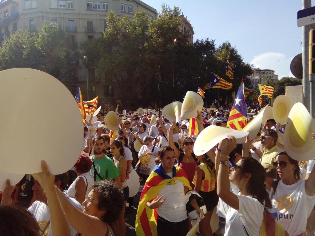 MiquelSolaSuris's tweet photo. #Tram40 #Mataró #Maresme estem #Apunt #independència @PDCMataro https://t.co/cJ3lVAgvrk