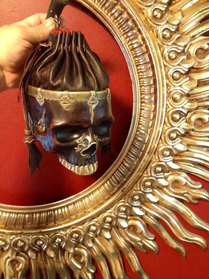 sarah_calavera's tweet photo. This skull purse that I wish was mine, was created by Ugo Serrano #skull https://t.co/S9h8IHOZZN