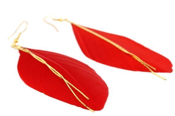 bijouxcherie's tweet photo. Boucles d'oreilles plumes Carmin 35€ #BijouxCherie #bijoux #bijouxethnique #instabijou… https://t.co/y3TA8qIlCp https://t.co/p0wGBL0qg5