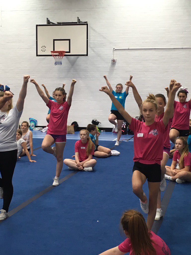 cheer4JP's tweet photo. Look at Molly's & Zoe's concentration #StuntCamp #LibOff πππ»ππ» https://t.co/tZ57Fhw9Oz