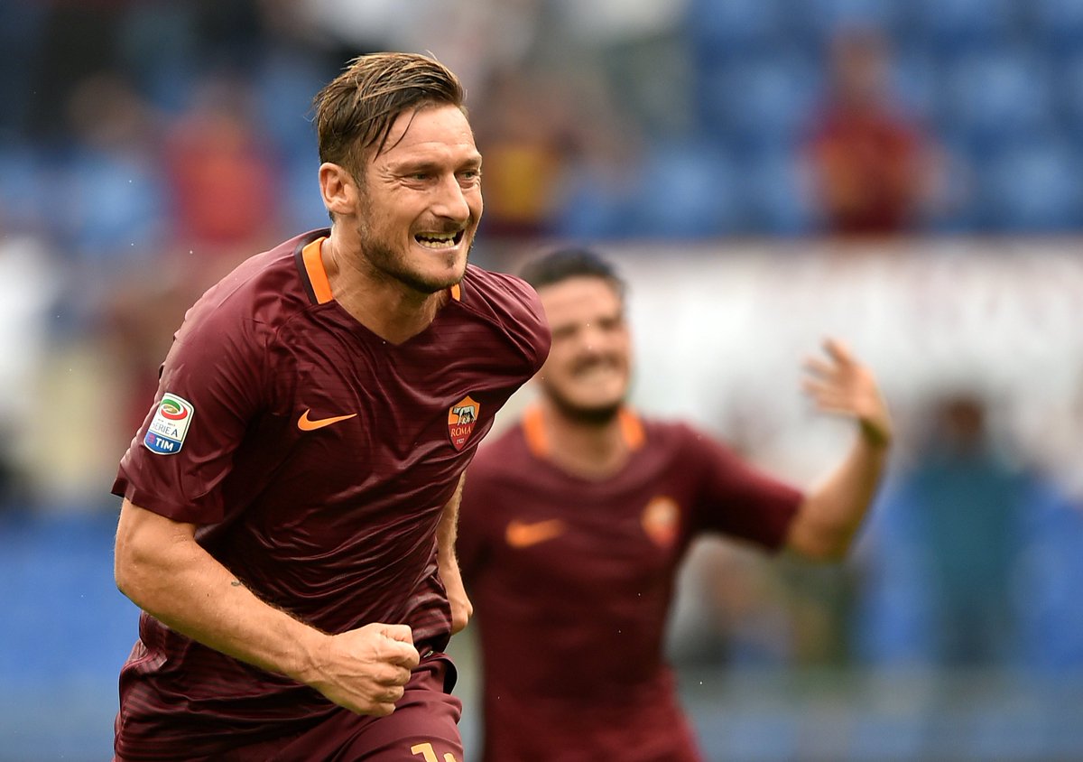 EuropaLeague's tweet photo. Roma legend Francesco Totti has now scored in 23 successive Serie A seasons! #UEL https://t.co/7zxtv1BFnm