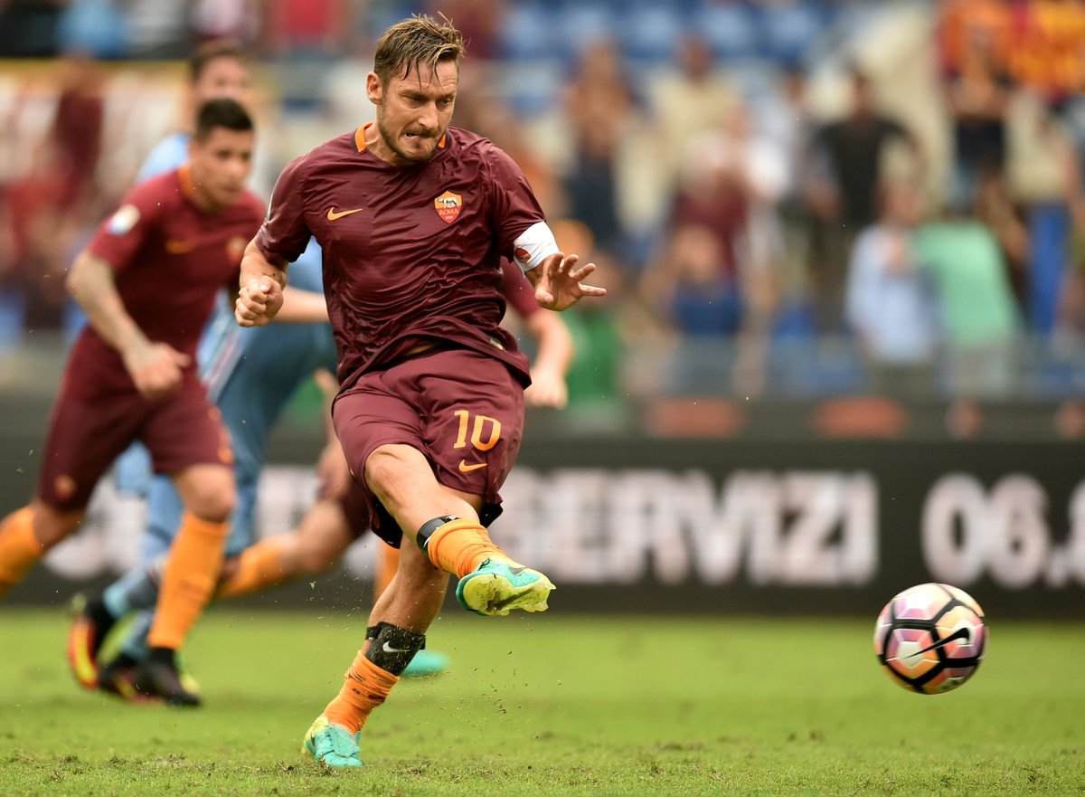 EuropaLeague's tweet photo. Roma legend Francesco Totti has now scored in 23 successive Serie A seasons! #UEL https://t.co/7zxtv1BFnm
