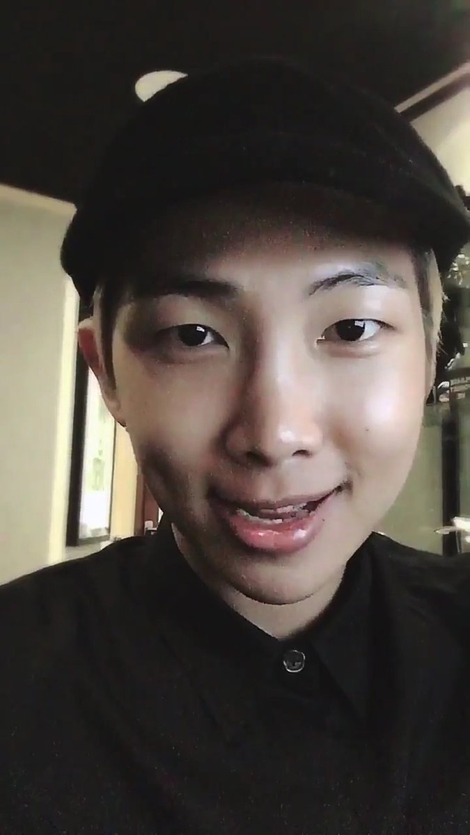parkjiminslips's tweet photo. a precious boy who needs to be protected at all costs

#HappyNamjoonDay https://t.co/UGzLFvz72y