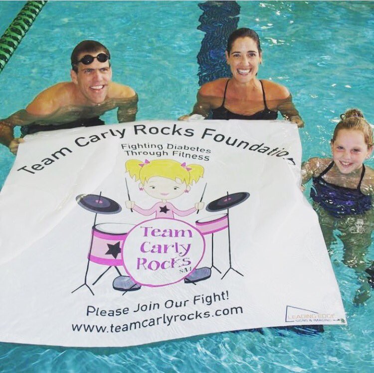 rocks_carly's tweet photo. Thanks @KristyKowal &amp; @garyhalljr 💗 #TeamCarlyRocks https://t.co/aXKFdKt3F5