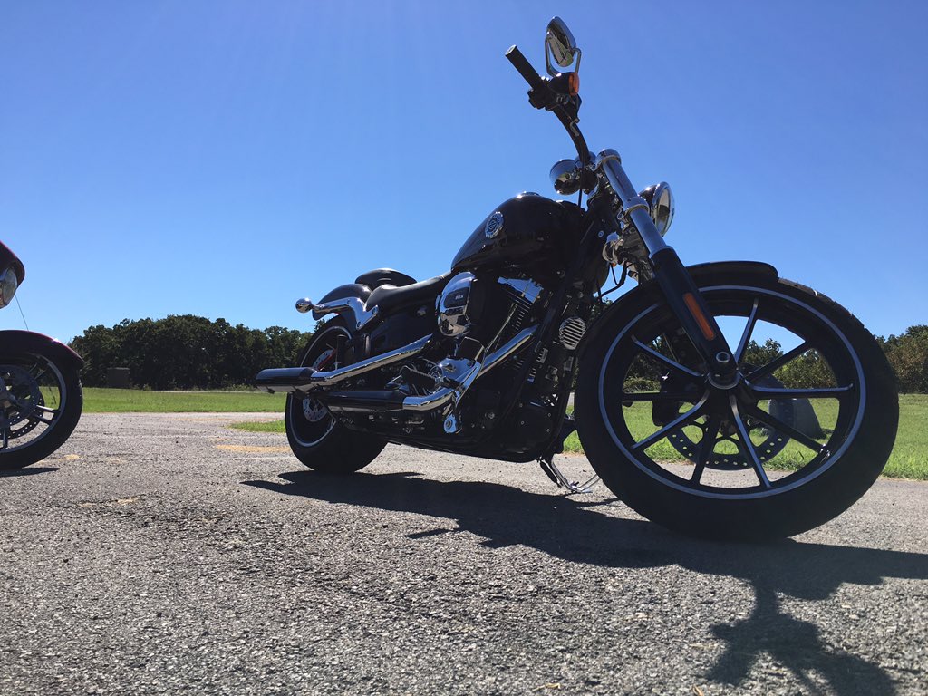 JustinGillilan5's tweet photo. It's a good day to put some miles on my new ride. #breakout https://t.co/RIdSyMVRMg