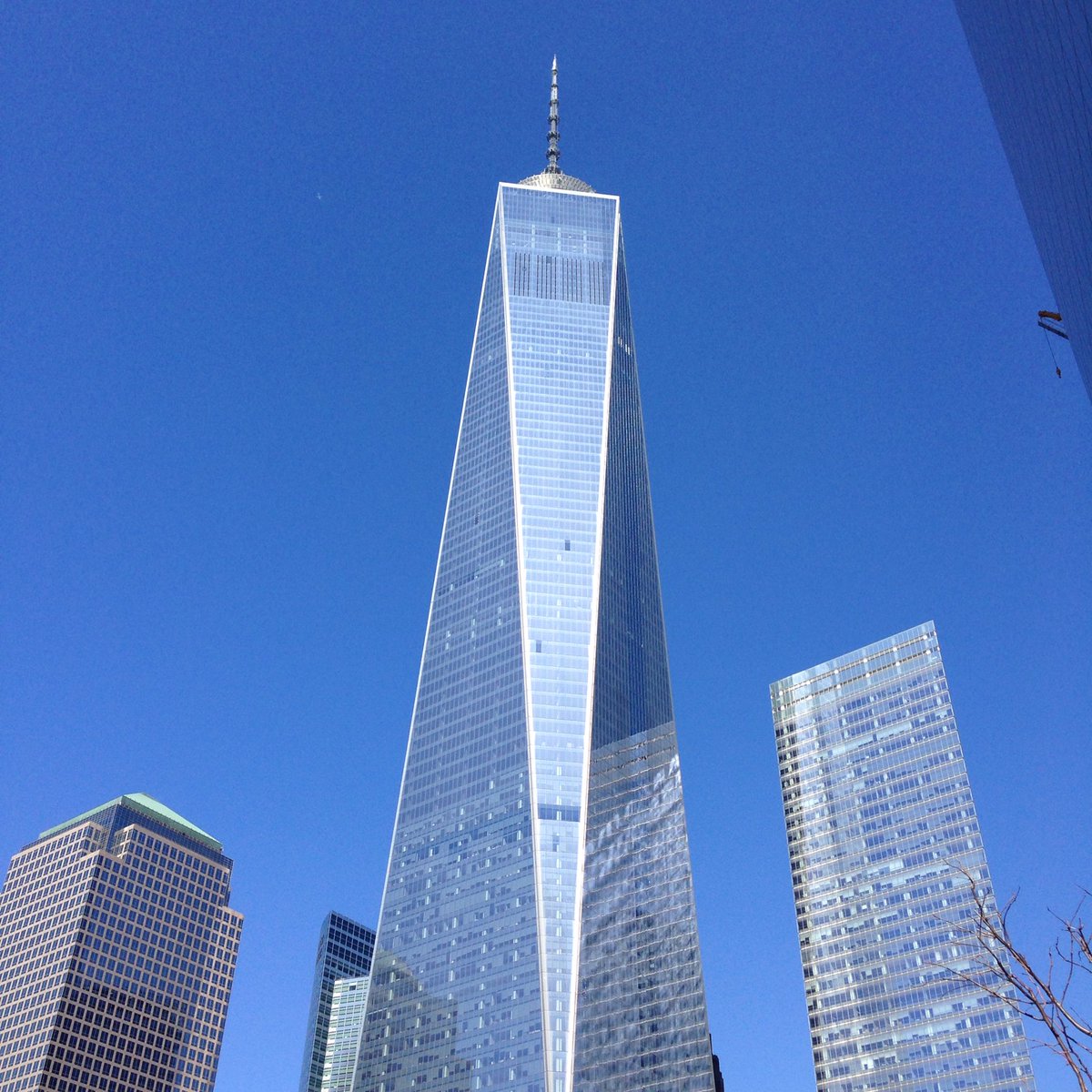 irishfa78's tweet photo. #weremember #NeverForget In memory of all who lost their lives God Bless America🇺🇸🇺🇸🇺🇸 https://t.co/wrKAm01JuM