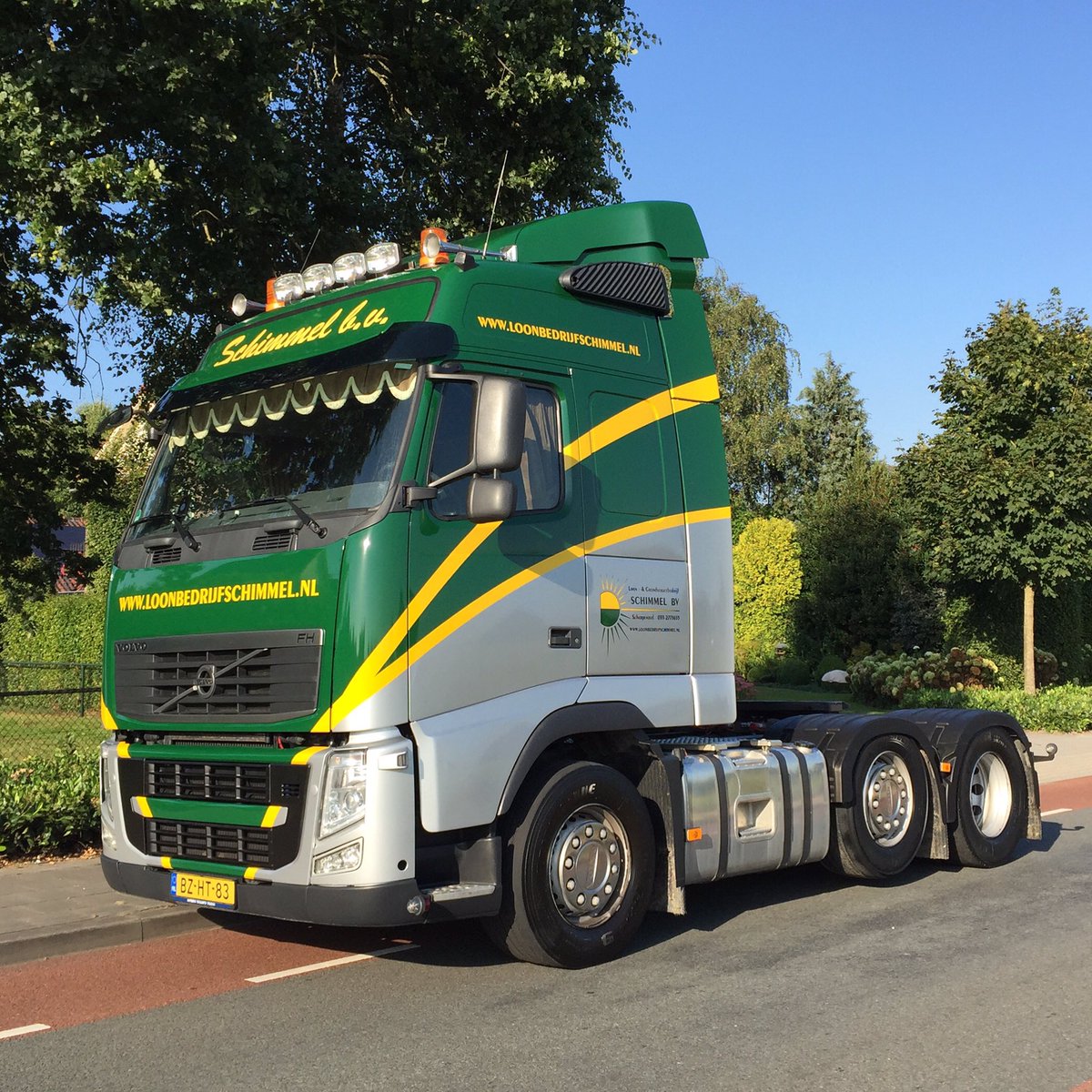 Let's do a make-over... #truckwrapping 

#DRIVEINSTYLE #Volvo #Schimmel #Scherpenzeel #wrapping #Avery