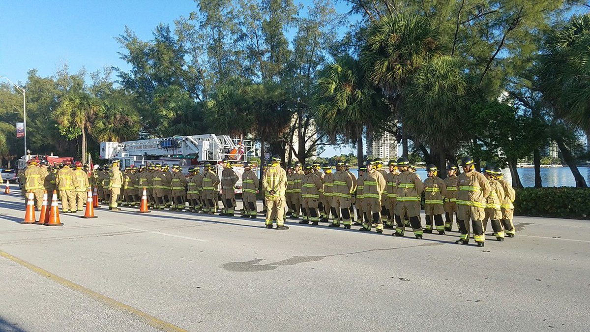 City of Miami firefighters remember Sept. 11 with tribute march bit.ly/2cnPSiv?utm_me… https://t.co/CcJ9rJfcgN