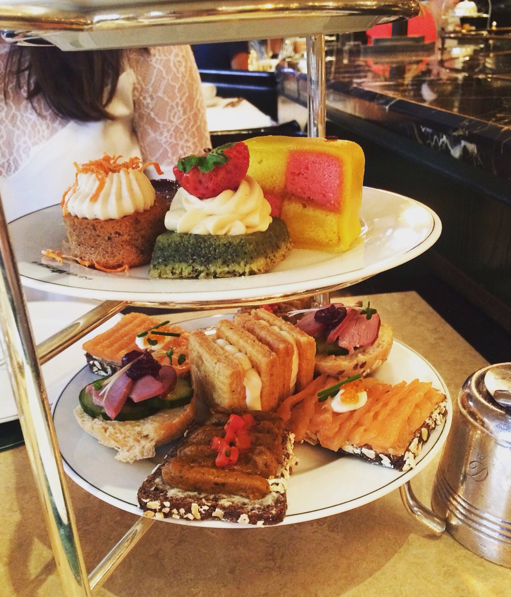 MissHungryBlog's tweet image. Sundays are made for afternoon tea at @TheDelaunayRest 💁🏻