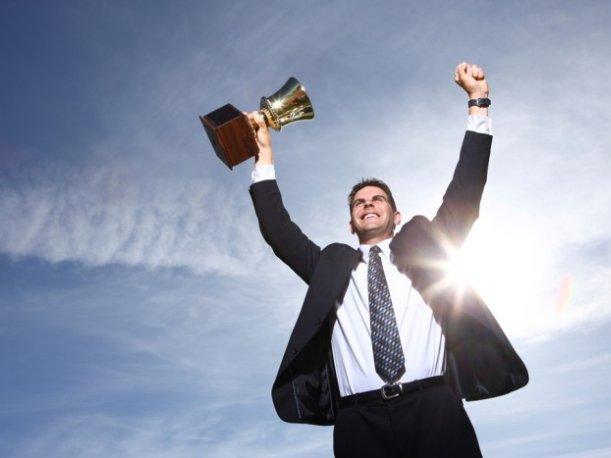 ferplus24's tweet image. Sí quieres algo ve y haz que pase, porque la única cosa que cae del cielo es la lluvia"  #FelizDomingo para todos/as