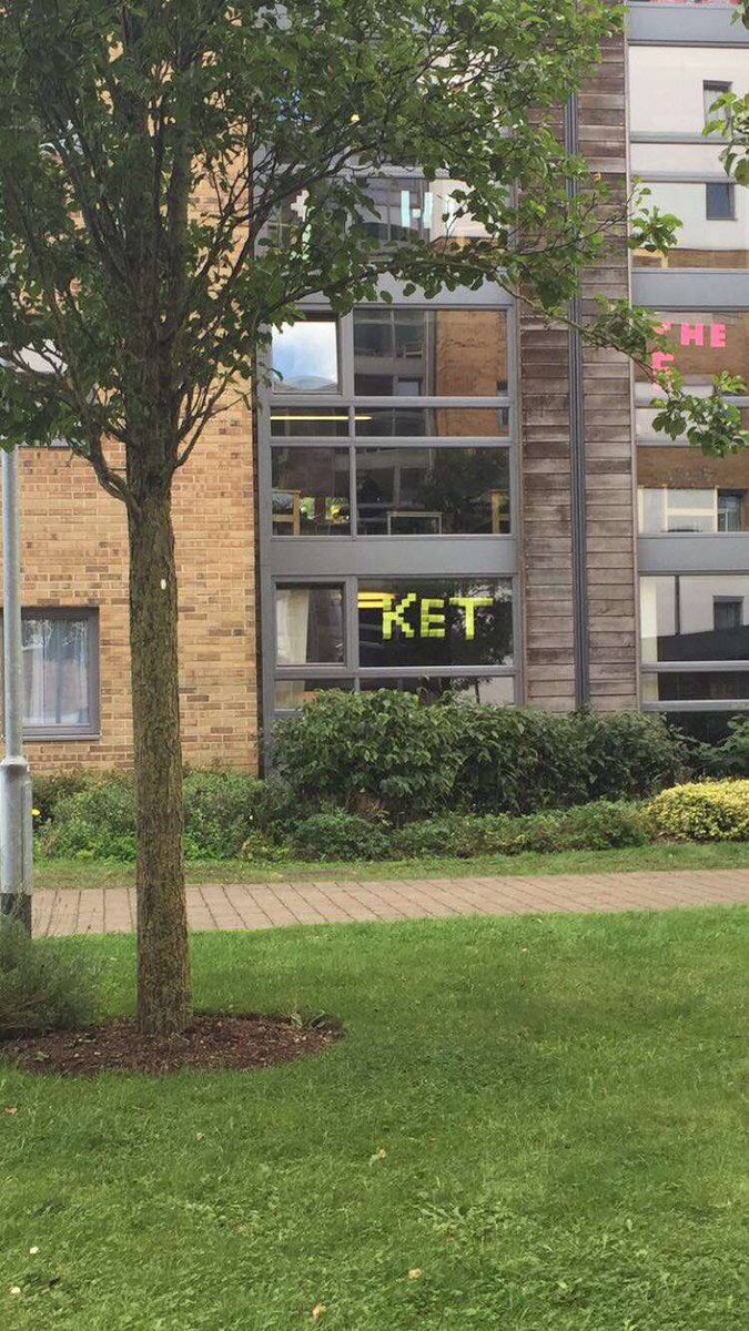 __jessclarkexx's tweet photo. Ems housing at uni looks nice :) https://t.co/Fwfk5nIOg0