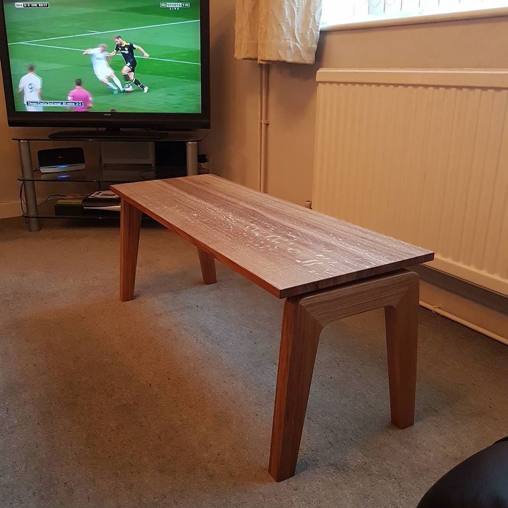 Craftylilmakers's tweet photo. Nice table. Bad tackle. #furnituremaker #woodwork #bespoke #highwycombe #beaconsfeild #ma… https://t.co/IfSm3x3SJR https://t.co/HqOskI8w9z