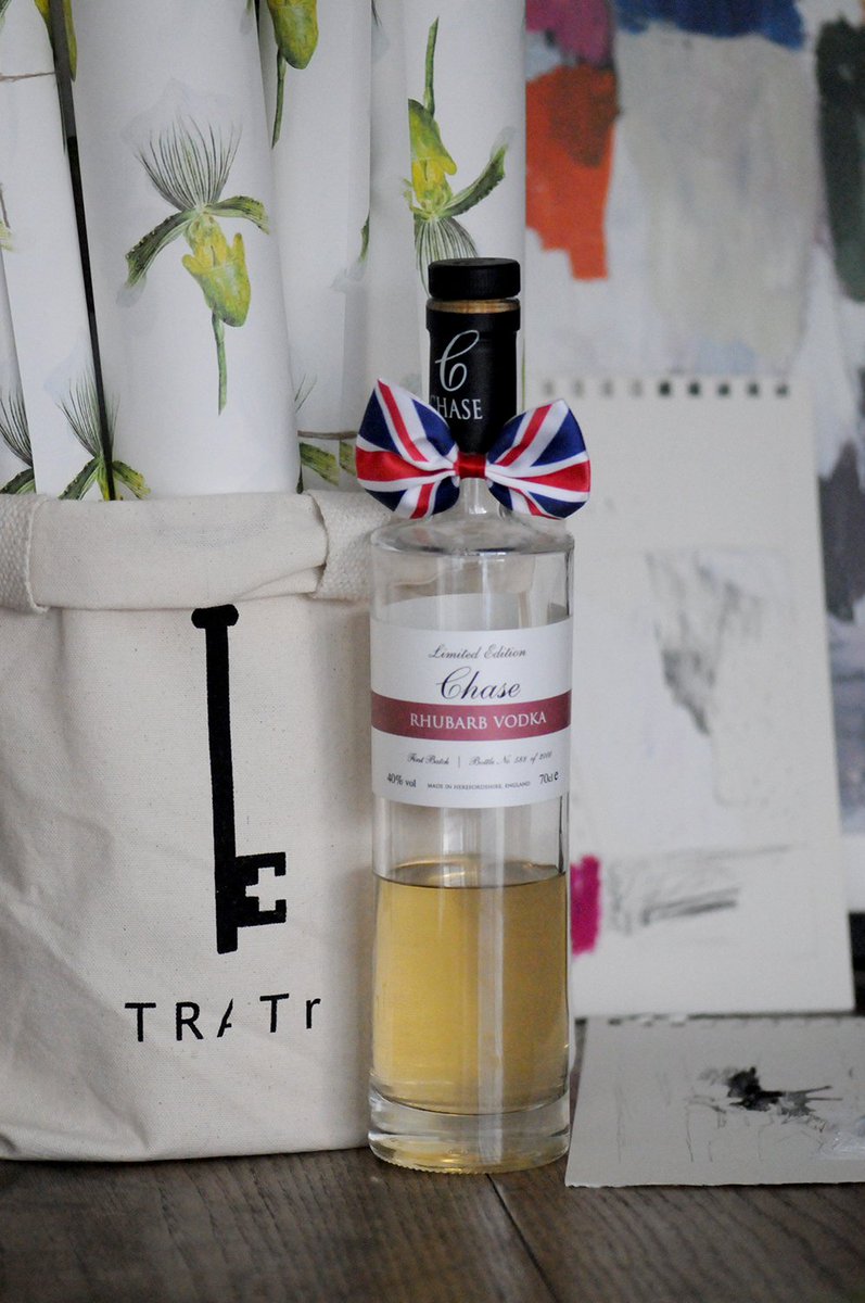 TraitorsLane's tweet photo. @ChaseVodka thanks for the follow, looking forward to seeing you at #abergavennyfoodfestival. https://t.co/61ZMpHI5fQ
