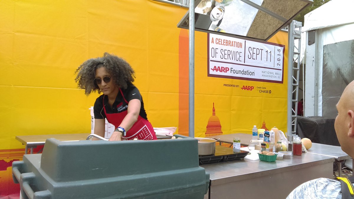 TrueWisdomBorn's tweet photo. @carlahall cooking demo #AARPcares #911Day #endseniorhunger https://t.co/4WCfLv7H4C