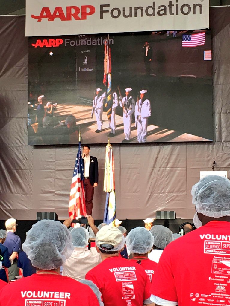 JetBlueDCA's tweet photo. DCA CMs/Sups volunteering at the #AARPDayOfService event on the Mall @JetBlue @HelloJetBlue #AARPCares #NeverForget https://t.co/kPSz4ud8Jy