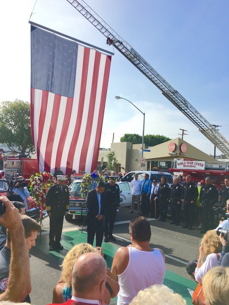 Remembering 9/11 and honoring those who lost their lives and those who sacrifice everyday @LongBeachPD_CA <a href="/lbfd/">Long Beach Fire (CA)</a>