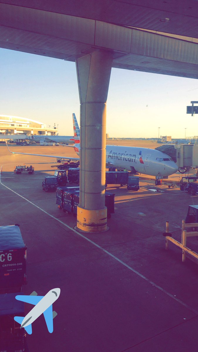 atconnormurphy's tweet photo. See ya later Texas! π @CirclesConf you were awesome. #Circles2016 https://t.co/EgcYvnc0J0