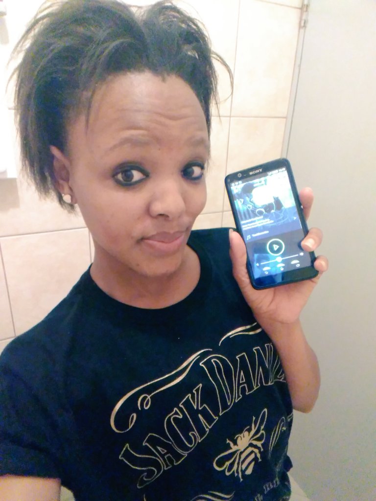 Mbalee__Omuhle's tweet photo. @SocialSA_ @TouchCentralFM @iamtbotouch #TalkSA #WIN https://t.co/KXLXcVSCfX