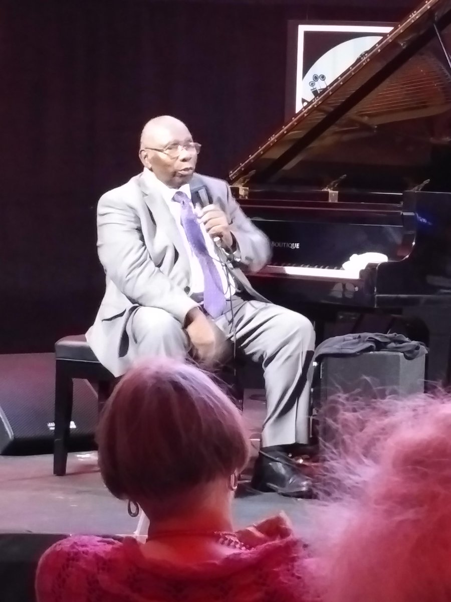 Larry Paikin tweet media