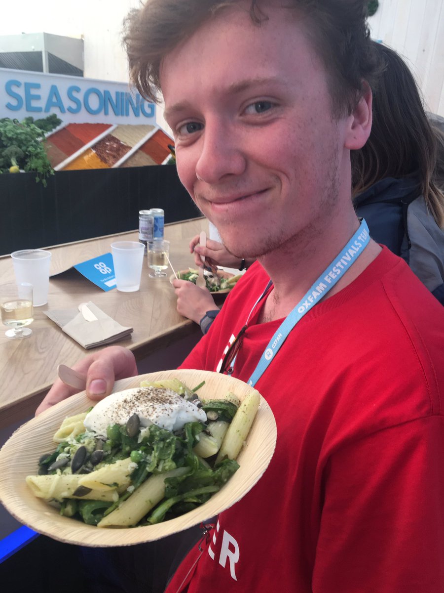 iDExperiential's tweet photo. Another happy camper in the @coopukfood Mix Kitchen @Bestival #Bestival #Bestival2016 #unpredictablesummer https://t.co/xSjs3hYOVS