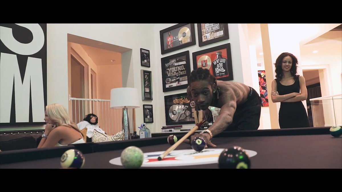 OnSMASH's tweet photo. Watch @TaylorGang's music video for "Gang Gang" @wizkhalifa, @CHEVYWOODS &amp; @CaseyVeggies

https://t.co/Mhm0rQhPsD https://t.co/bY1QKcty0F
