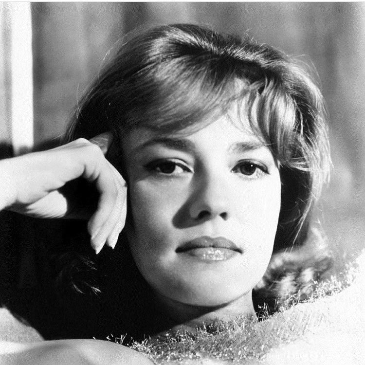 TONIGHT we'll have <a href="/CrepenAround/">Crepe'n Around</a>  <a href="/cheesestoresl/">Cheese Store SL</a> <a href="/jenis_LA/">Jeni's LA</a> <a href="/SanAntonioWine/">SA Wine</a> for our Sunday night movie Jules Et Jim