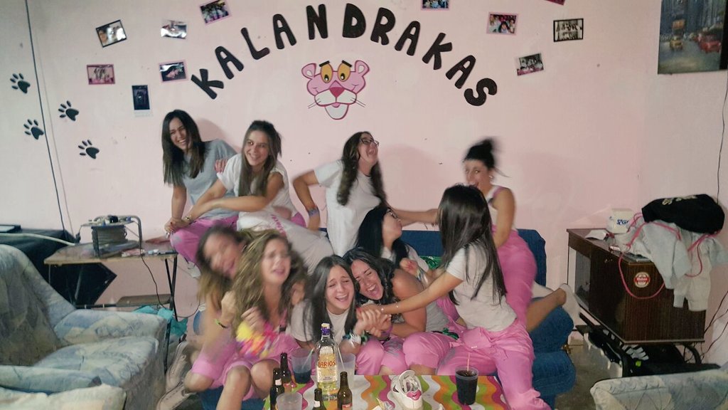 kalandrakas2010's tweet photo. Fiestas 2016😍 inolvidables como cada año, rodeadas de lo mejorcito ！ https://t.co/76zOhhTWgE