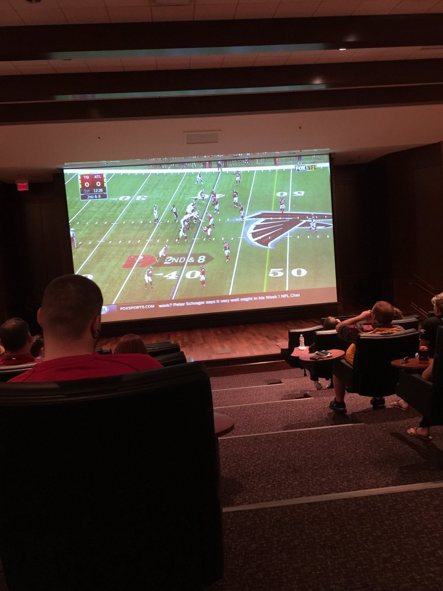 MikeSmith_BG's tweet photo. @Jaboowins @Showtime17Kwon @LavonteDavid54  We out here watching you in your film room, watching you play! #BudLight https://t.co/Dp3t9Nwjpp