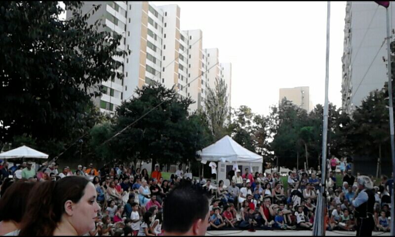 Cap de setmana variat i d'organització popular! La unió fa la força <a href="/DiablesKIB/">Diables Bellvitge</a> <a href="/GrallersKIB/">Grallers Bellvitge</a> #FemElQueVolem juntes.
