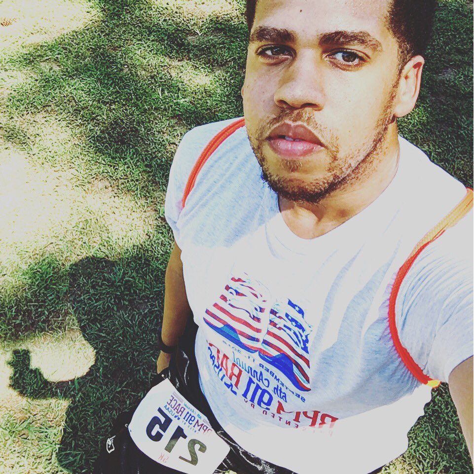 ListingLarry's tweet photo. #cflane #911race #5k https://t.co/VRIpBgSK2s