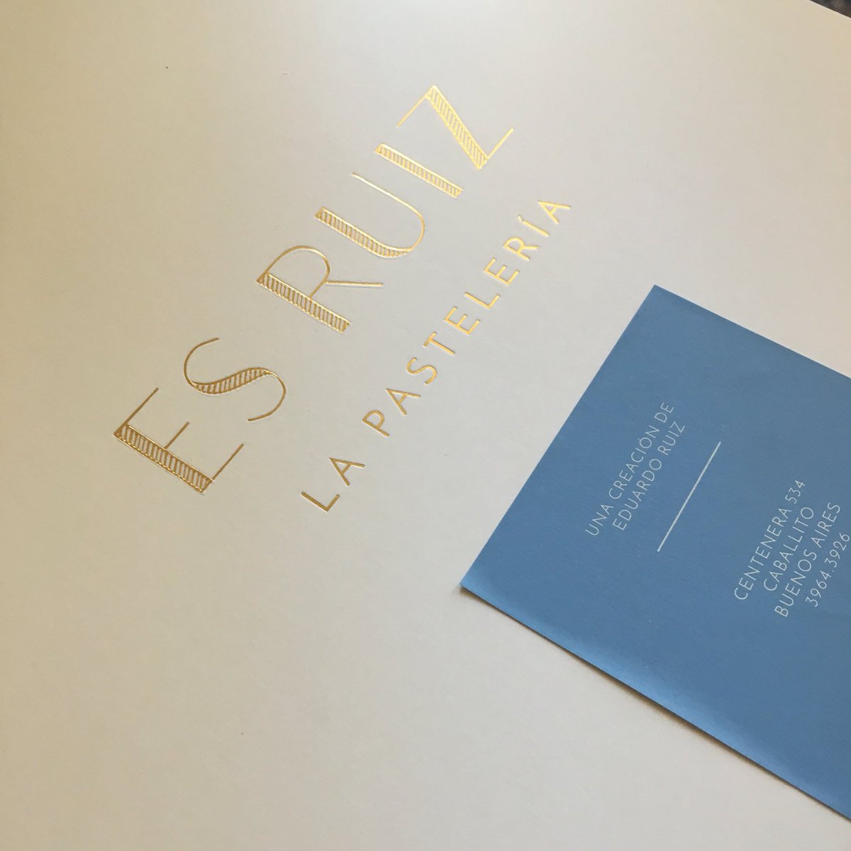 lucypuiblog's tweet photo. Enferma pero que no falte el postre 😍♥️ #EsRuiz #Patisserie #CakePorn cc @Lean78 https://t.co/LklFby7Y6V