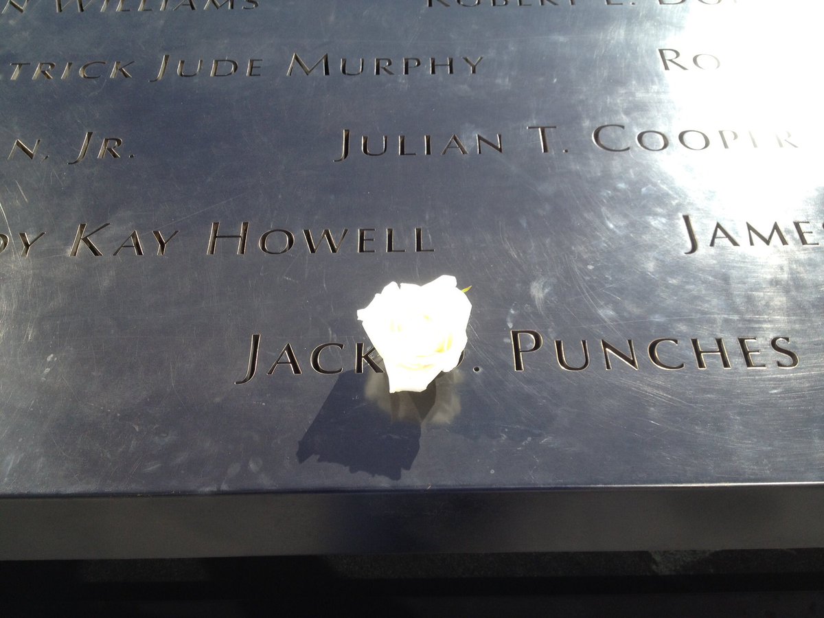 OCinDCNYC's tweet photo. #NeverForget https://t.co/ZMAvFykWQZ