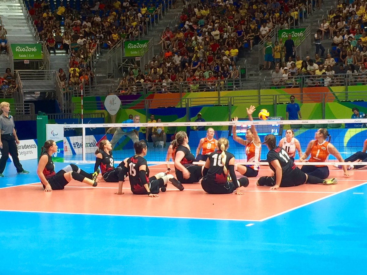 Ace blitz put #CAN in driving seat. Win 1st set 25-22 #sittingvolleyball <a href="/Paralympics/">Paralympic Games</a> <a href="/VBallCanada/">Volleyball Canada</a> <a href="/Rio2016_en/">Crear una App</a>