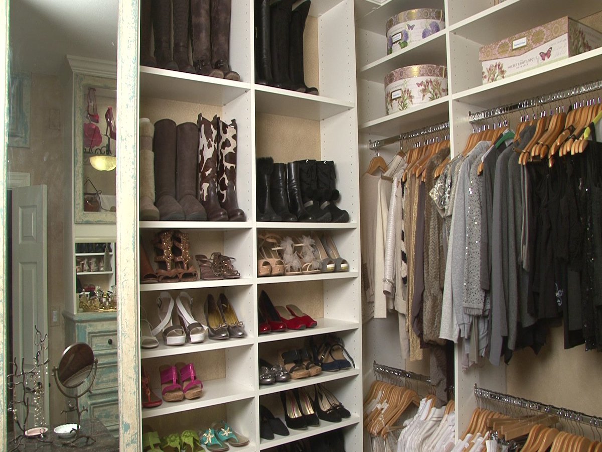 ClosetFactory's tweet photo. Take the Shoe Box Storage Challenge! #DIY #shoefie #ShoeWithAView ==>https://t.co/UbifZyoL4w https://t.co/oLWbvqWaN6