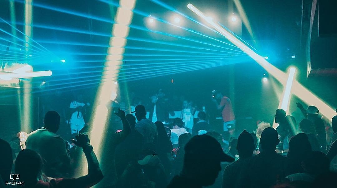 TeammarkbRD's tweet photo. @markbmusic En exo2 club 👏🙌 #TEAMMARKB #TEAMMARKBRD https://t.co/iISP45iZ3U