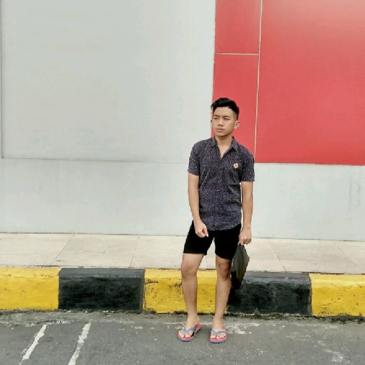 Join my LIVE > wake up, prepare eid mubarok # on #BIGOLIVE. web.live.bigo.sg/2122747706#ihf…