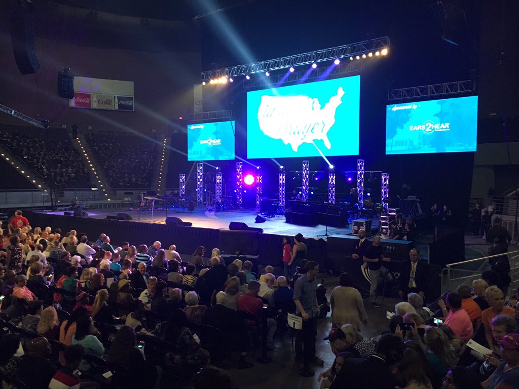 Hudson_Miller15's tweet photo. Wow!! The have the #BayCenter packed for the 9/11 #UnitedinPrayer event tonight. @weartv #C3N #NWFL https://t.co/9IdxsdO3Tz