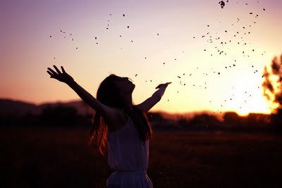 UtopiTrade's tweet photo. “The best &amp; most beautiful things in life cannot be seen, not touched, but are felt in the heart."
-Helen Keller https://t.co/Vsp8GnRvKb