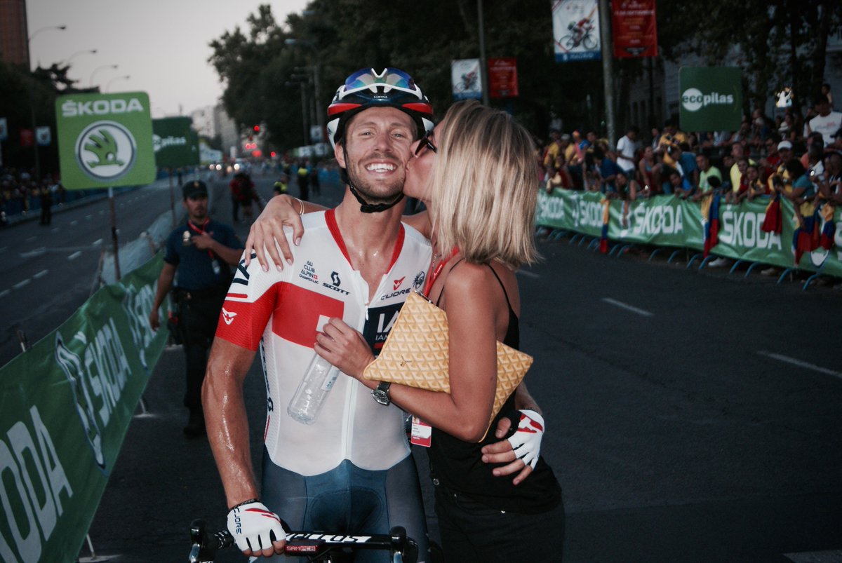 IAM_Cycling's tweet photo. #TeamIAM They did it 👊😘 #LV2016 https://t.co/6yTwD7dNpK