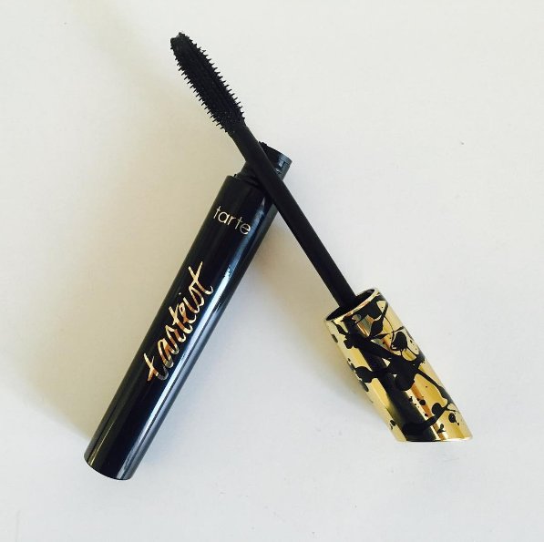 tartecosmetics's tweet photo. Lash #goals: When people think you're wearing falsies but it's just our #tarteist #lashpaint π via @amethystluxe https://t.co/bDonCGUel6