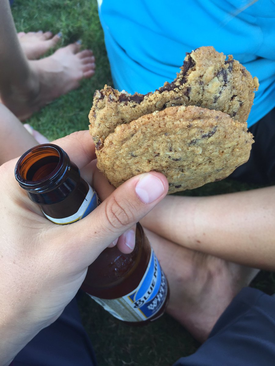 EncoreUltimate's tweet image. Off season starts now. #wintercoat