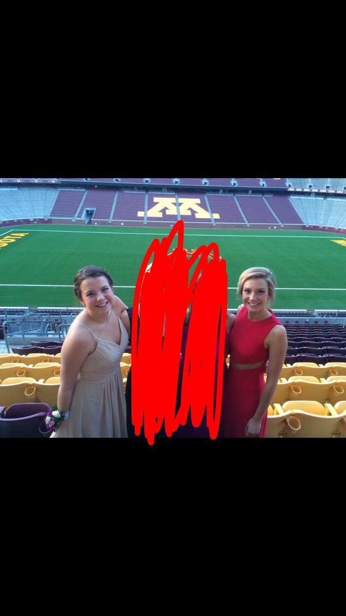 MorganHovanec's tweet photo. happy birthday sam! you were a great locker neighbor! https://t.co/nNZJM0wCv3