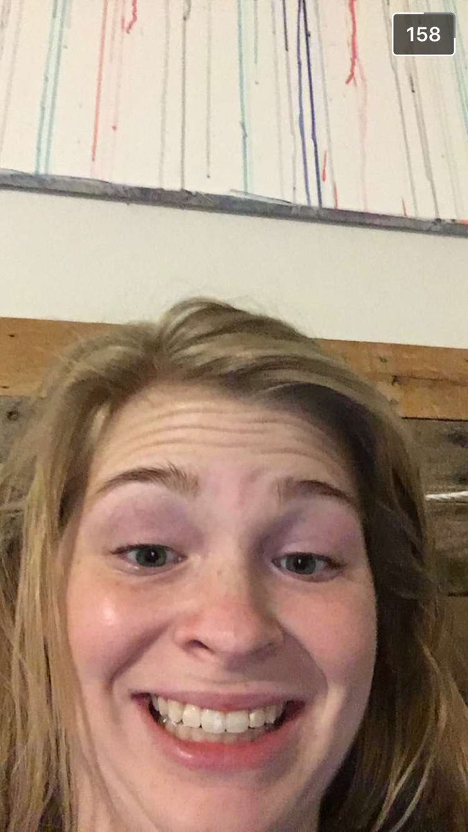 _alzzz's tweet photo. happy birthday to my forever big💓💓💓💓 you rock and i hope you have the best day!!! #halfemptyorhalffull @Sarahhreberr https://t.co/Nfc1koJfNE