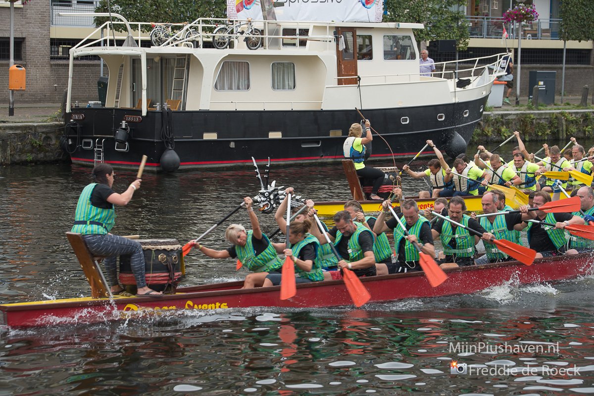 #Piushaven #Drakenbootfestival kijk hiervan foto's terug. mijnpiushaven.nl/piushaven-drak…  @PiushavenPodium  <a href="/ovpiushaven/">PIUSHAVEN WERKT</a>