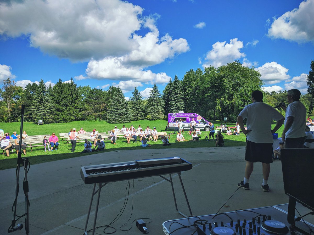 JanzenJake's tweet photo. All set up for the #AIDSWalkGuelph #ARCH https://t.co/idcXZdB0zj