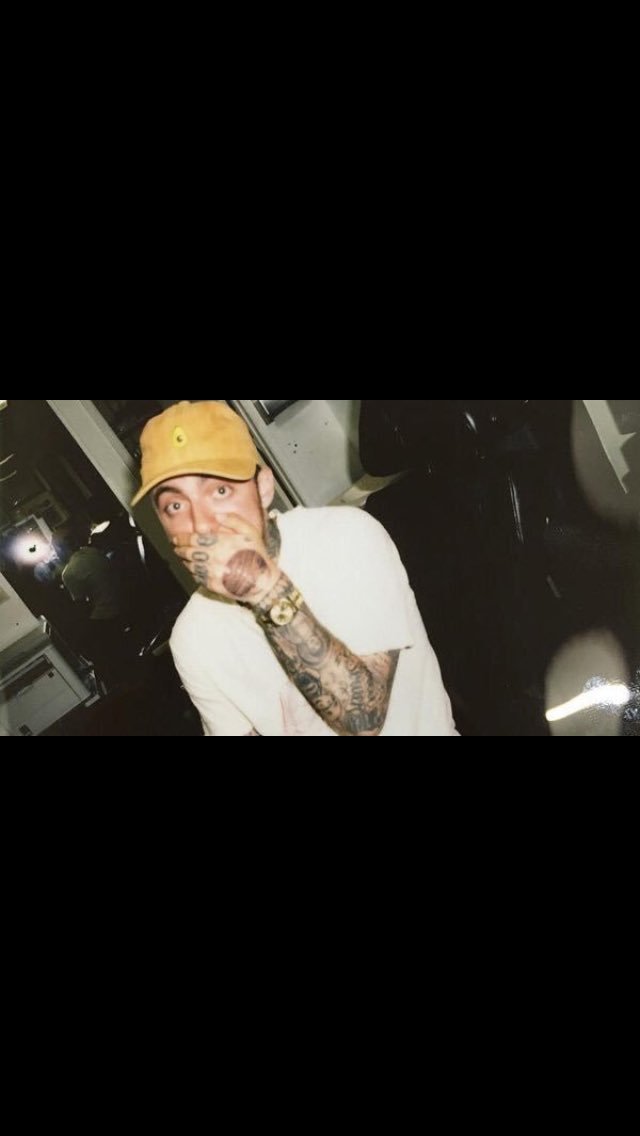 SavageVidss's tweet photo. Childish Gambino, Meek Mill, Mac Miller, Isaiah Rashad, Danny Brown and more are dropping a project in September https://t.co/OFBAHEcQb6