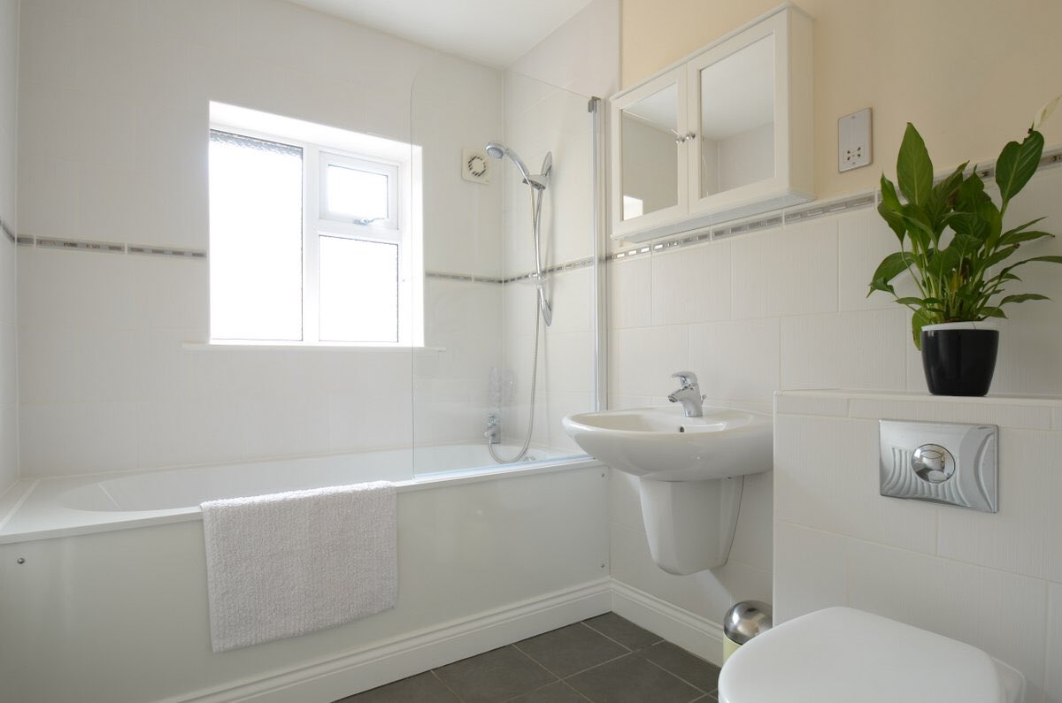 A cancellation in Poppies means we have a week from Sat 17th Sep at just £345! #bargain northumberlandholidays.com/property/poppi…