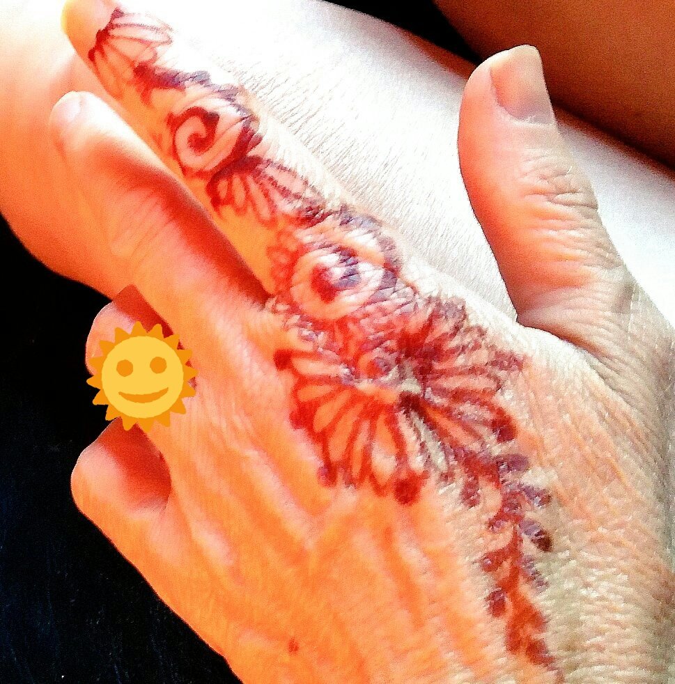Just a little henna from this weekend! #gbsxdsm  <a href="/NorthIowaBlogge/">North Iowa Bloggers</a> @GoBlogSocial_
